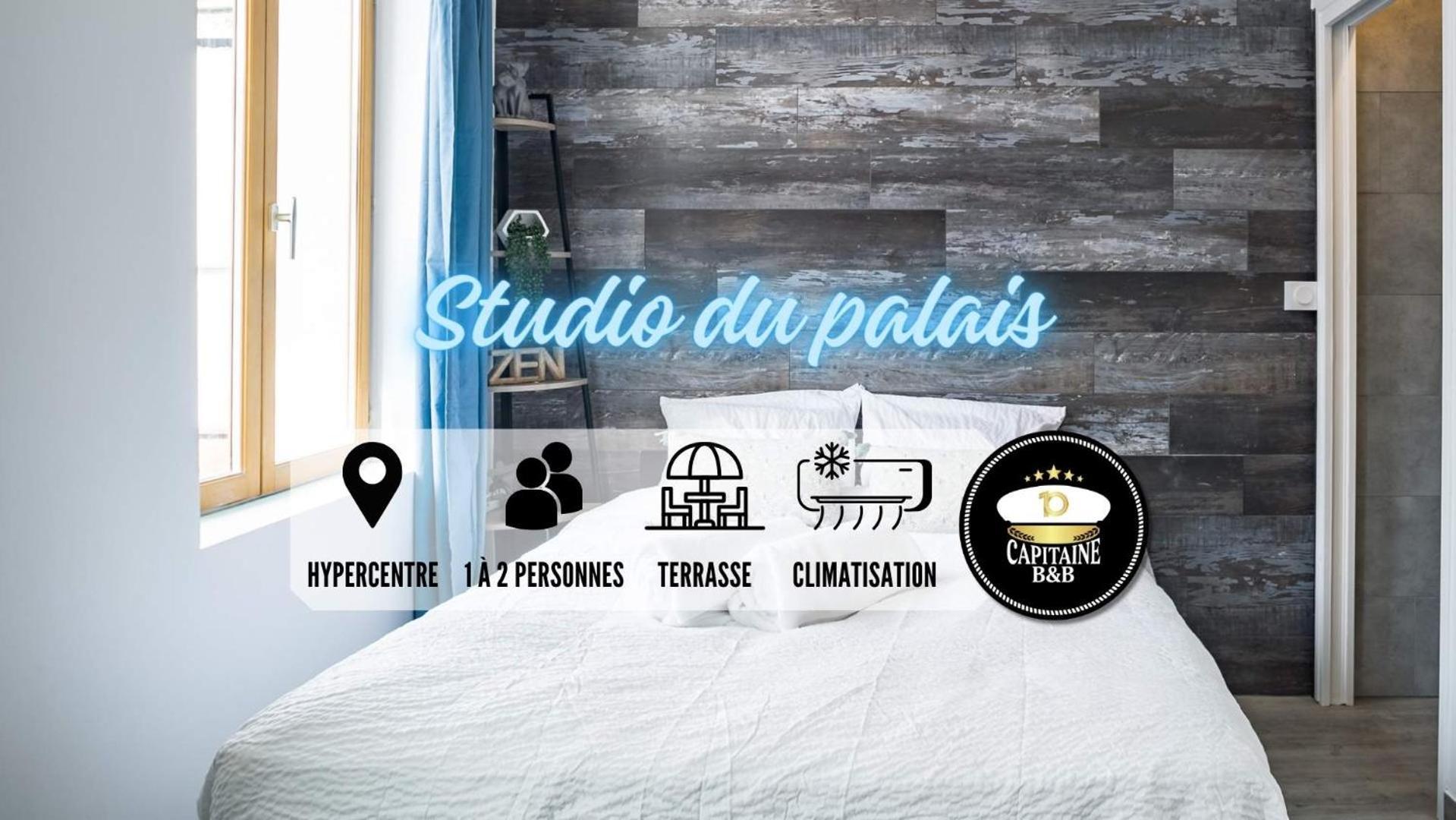 トロワStudio Du Palais - Terrasse- Hypercentreアパートメント エクステリア 写真